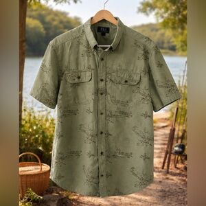 Field & Stream FS 1871 Men’s Short Sleeve Button Up Shirt Fishing Print